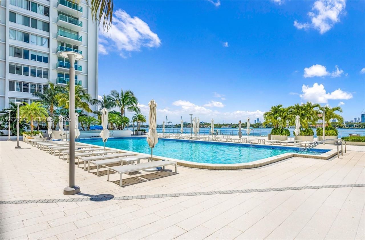 1000 West Ave, Unit 702, Miami Beach, FL 33139 Photo