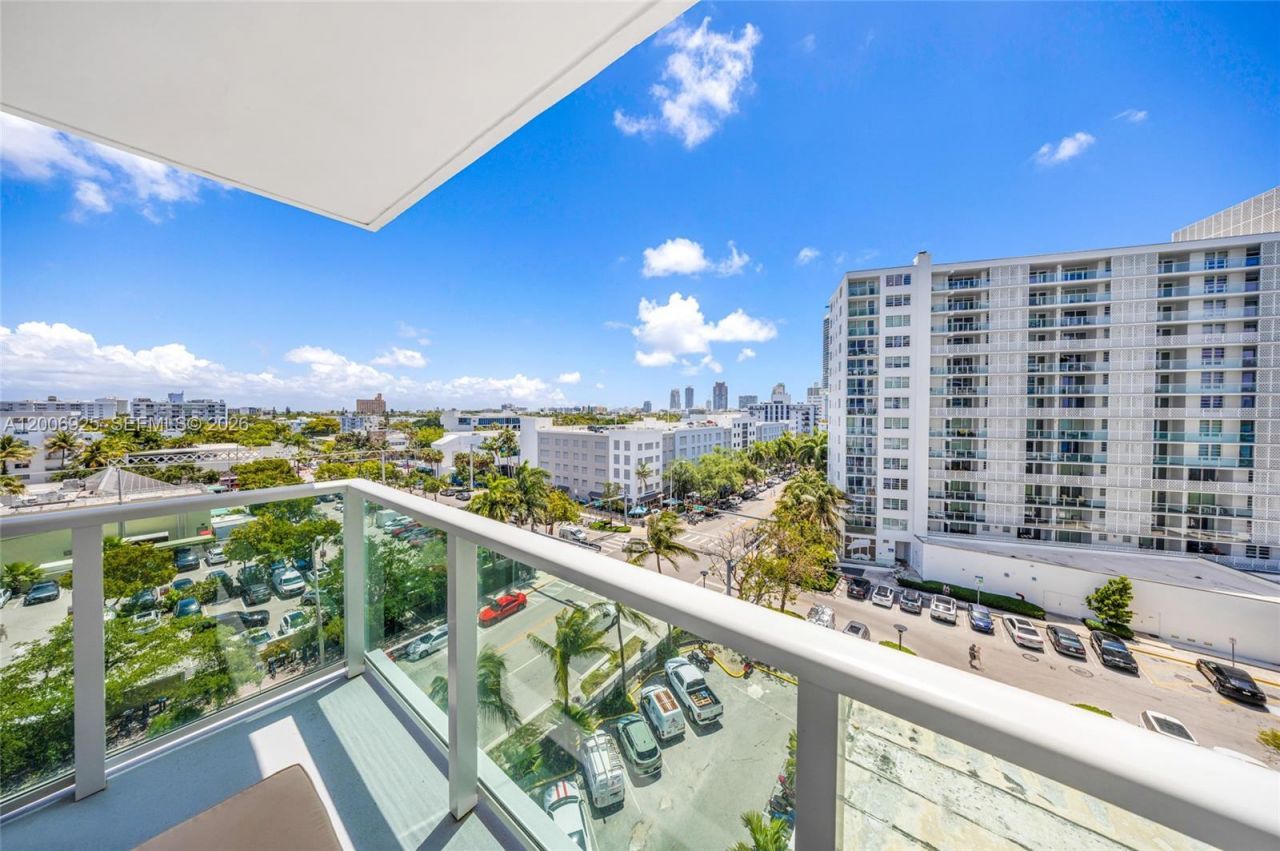 1000 West Ave, Unit 702, Miami Beach, FL 33139 Photo