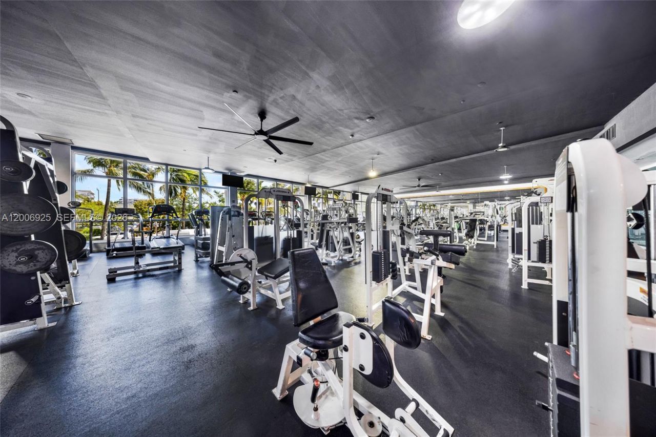 1000 West Ave, Unit 702, Miami Beach, FL 33139 Photo