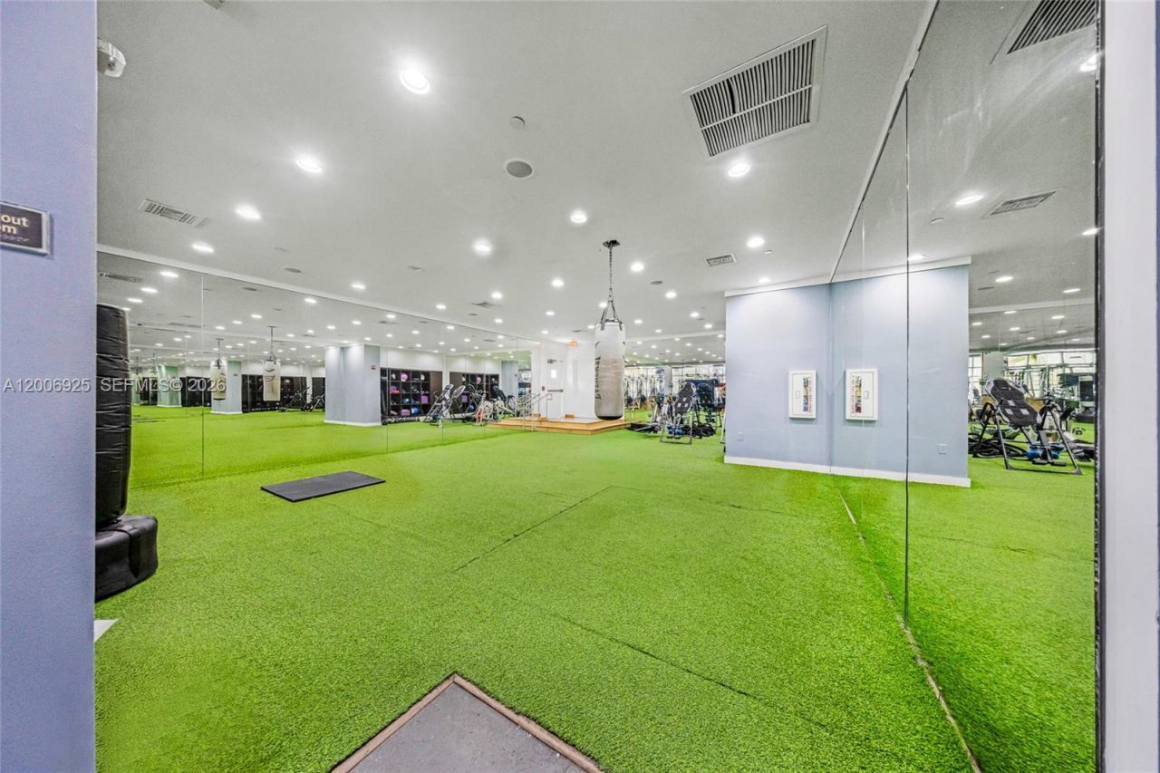 1000 West Ave, Unit 702, Miami Beach, FL 33139 Photo