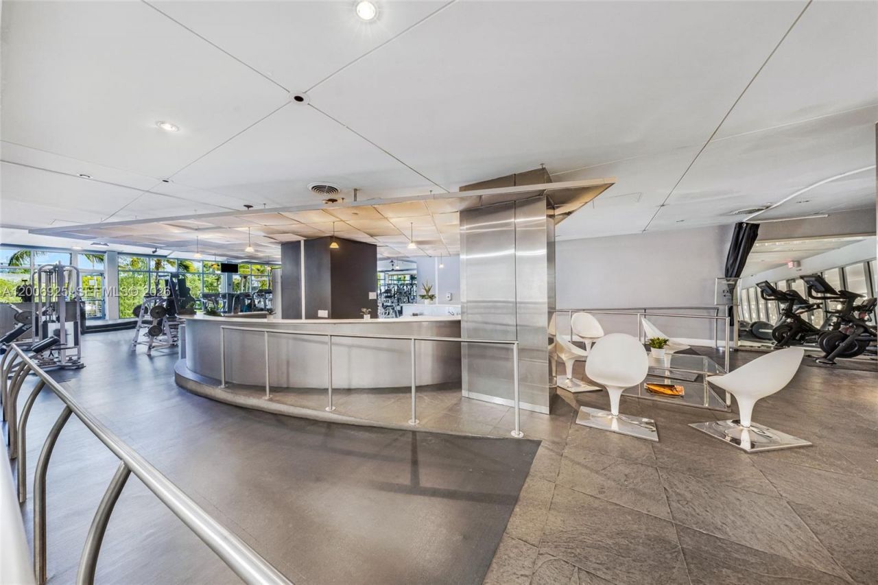 1000 West Ave, Unit 702, Miami Beach, FL 33139 Photo