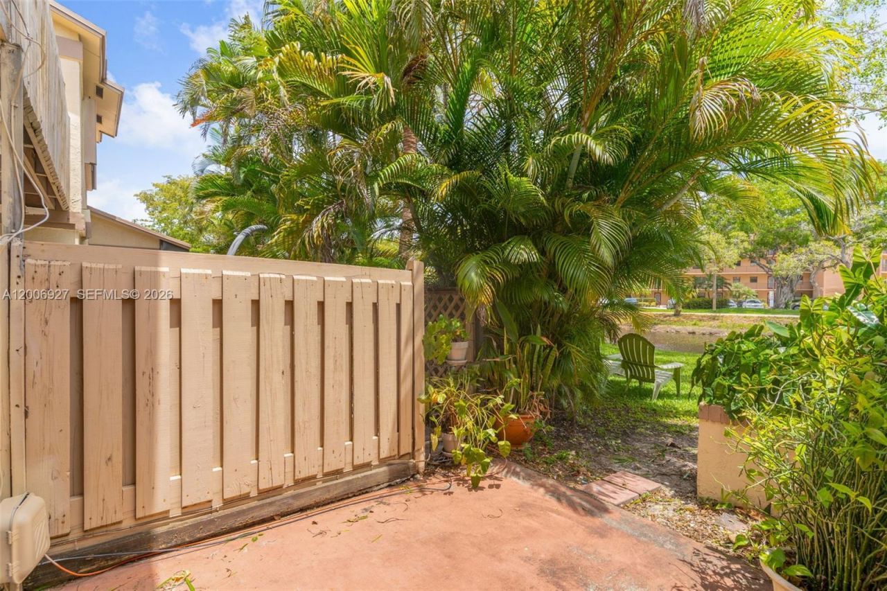 2950 NW 106th Ave, Unit 10, Sunrise, FL 33322 Photo