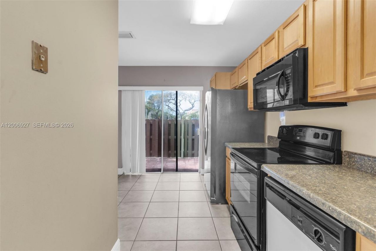 2950 NW 106th Ave, Unit 10, Sunrise, FL 33322 Photo