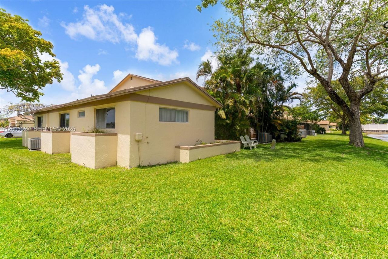 2950 NW 106th Ave, Unit 10, Sunrise, FL 33322 Photo