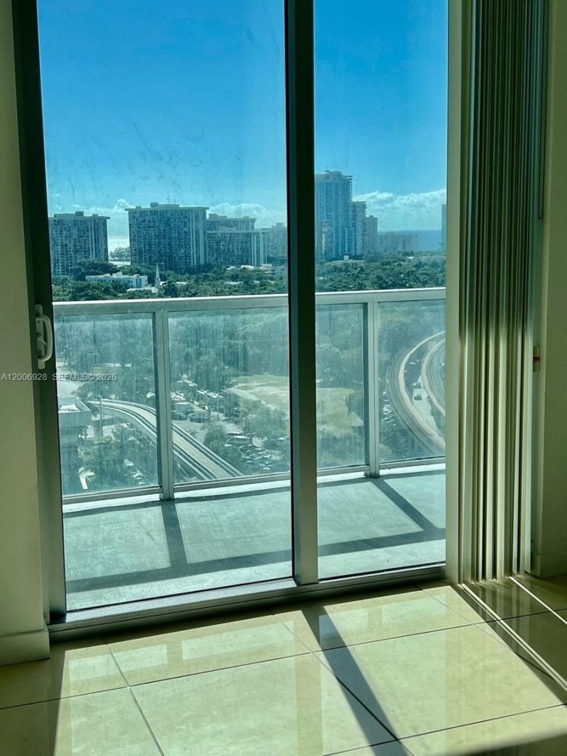 79 SW 12 St , Unit 1903, Miami, FL 33130 Photo