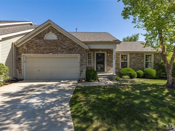 116 Baxter Commons Drive, Manchester, MO 63011