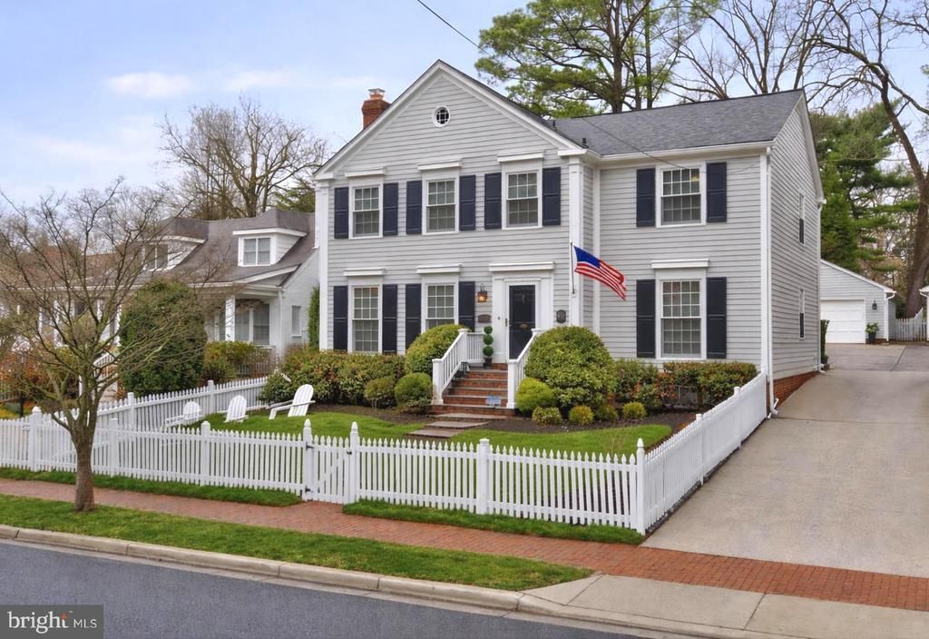 10206 Kensington Parkway, Kensington, MD 20895 Main Photo