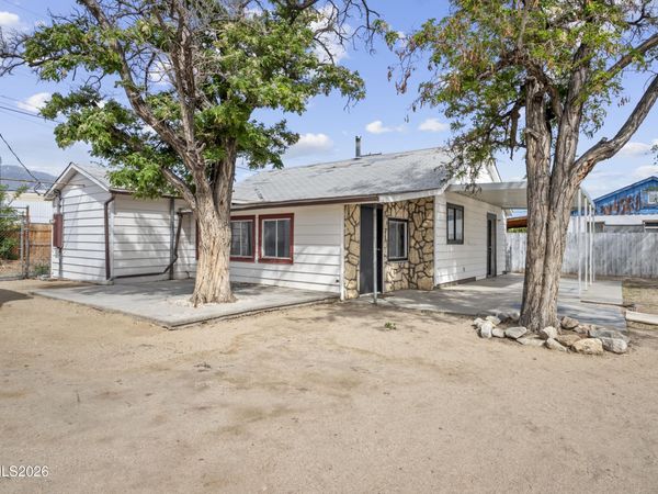 885 I Street, Hawthorne, NV 89415