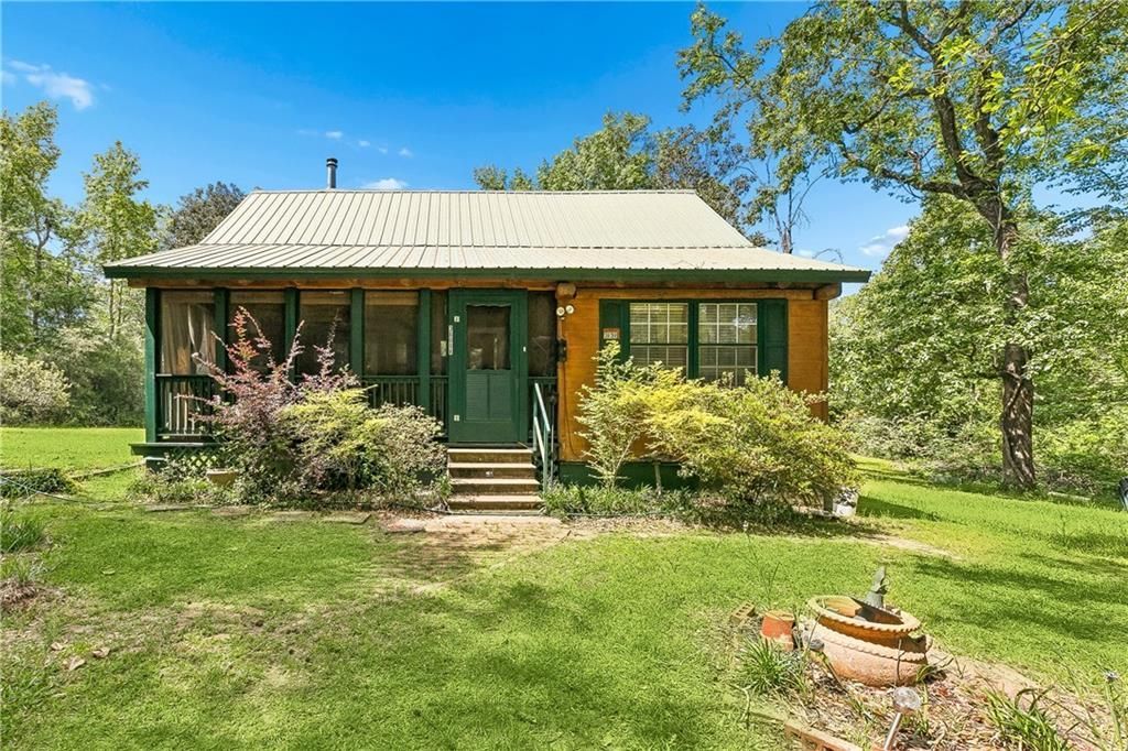 36098 HWY 1055 , Mount Hermon, LA 70450