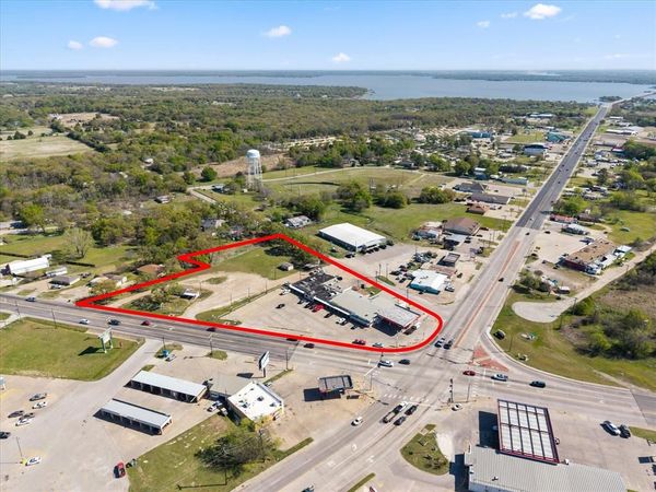 101 N Seven Points Boulevard , Seven Points, TX 75143