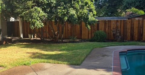2124 Oxford, Sacramento, CA 95815 Photo