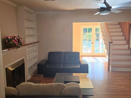 2124 Oxford, Sacramento, CA 95815 Photo