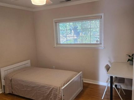 2124 Oxford, Sacramento, CA 95815 Photo