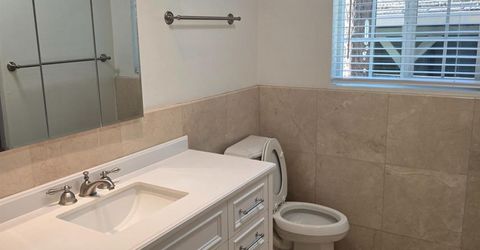 2124 Oxford, Sacramento, CA 95815 Photo