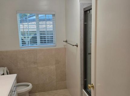 2124 Oxford, Sacramento, CA 95815 Photo