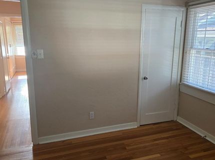 2124 Oxford, Sacramento, CA 95815 Photo