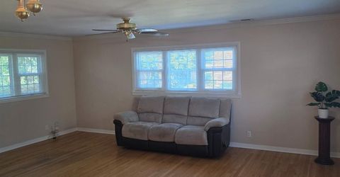 2124 Oxford, Sacramento, CA 95815 Photo