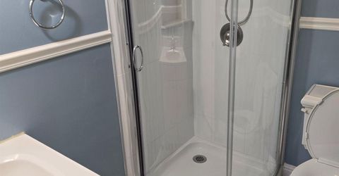 2124 Oxford, Sacramento, CA 95815 Photo
