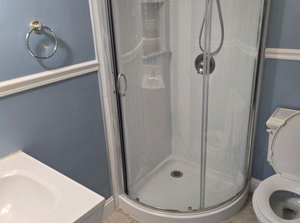 2124 Oxford, Sacramento, CA 95815 Photo