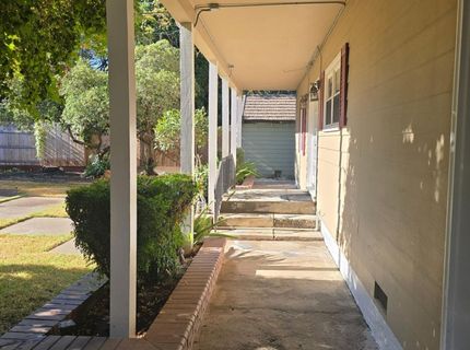 2124 Oxford, Sacramento, CA 95815 Photo