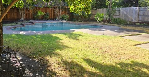 2124 Oxford, Sacramento, CA 95815 Photo