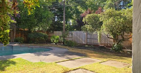 2124 Oxford, Sacramento, CA 95815 Photo
