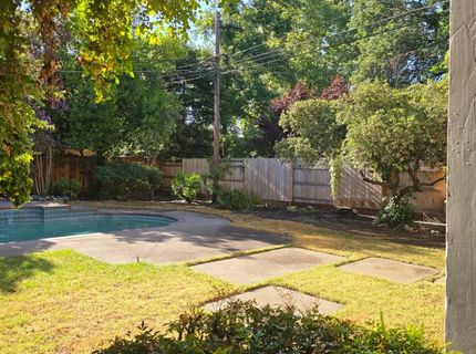 2124 Oxford, Sacramento, CA 95815 Photo