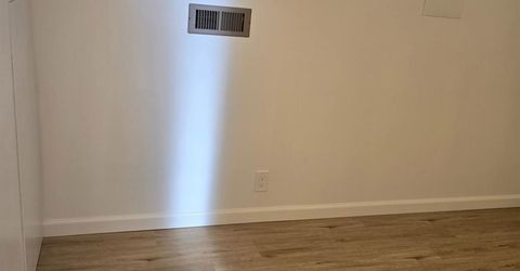 2124 Oxford, Sacramento, CA 95815 Photo