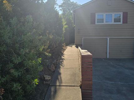 2124 Oxford, Sacramento, CA 95815 Photo