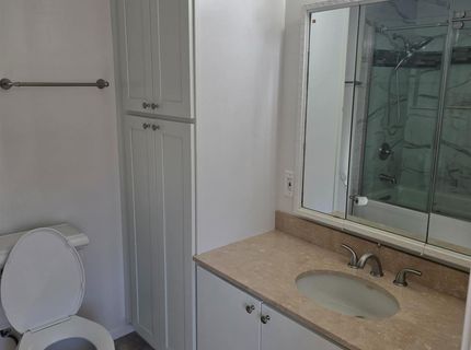 2124 Oxford, Sacramento, CA 95815 Photo