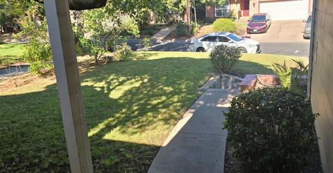 2124 Oxford, Sacramento, CA 95815 Photo