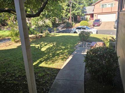 2124 Oxford, Sacramento, CA 95815 Photo