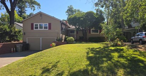 2124 Oxford, Sacramento, CA 95815 Photo