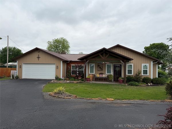 807 S Ross Street , Fort Gibson, OK 74434