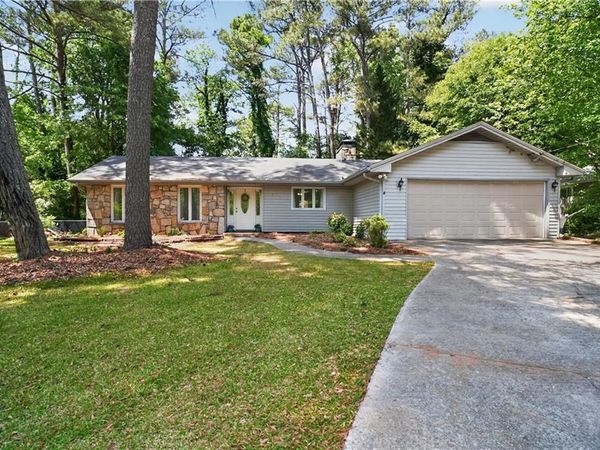 1408 Fairfield Drive SW, Lilburn, GA 30047