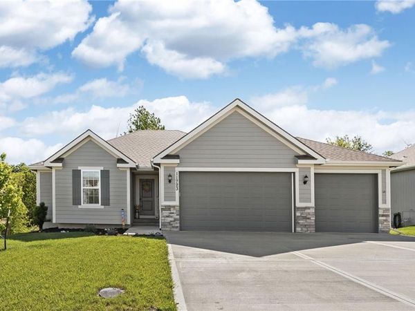 11723 N Windsor Avenue, Kansas City, MO 64157