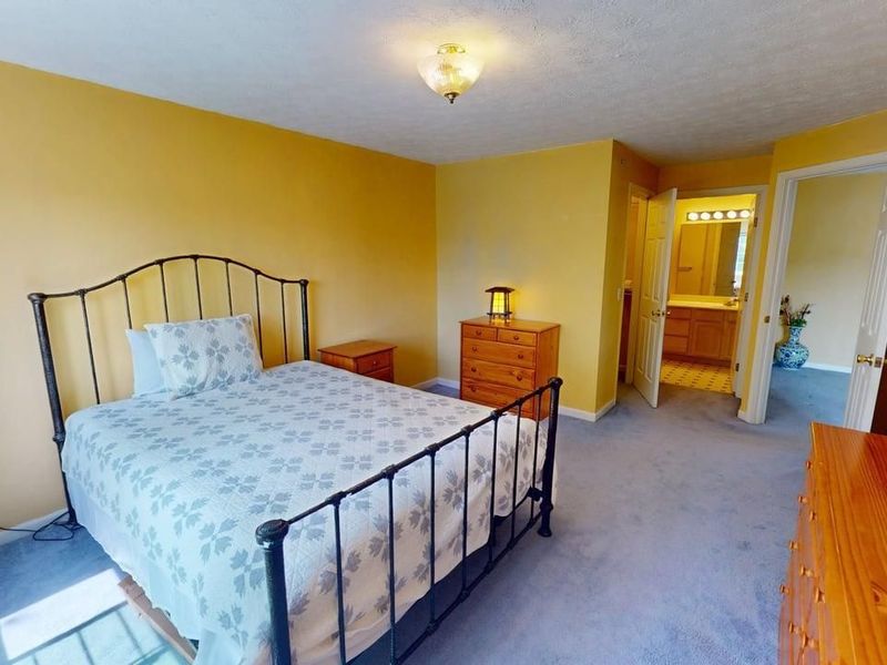 8514 Breezewood Court, Unit 205, West Chester, OH 45069 Photo 16