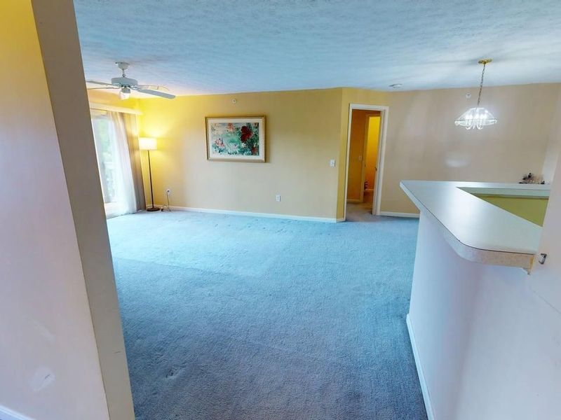 8514 Breezewood Court, Unit 205, West Chester, OH 45069 Photo 3