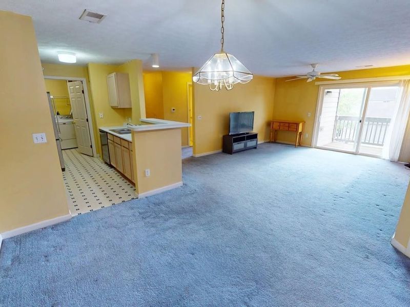 8514 Breezewood Court, Unit 205, West Chester, OH 45069 Photo 9