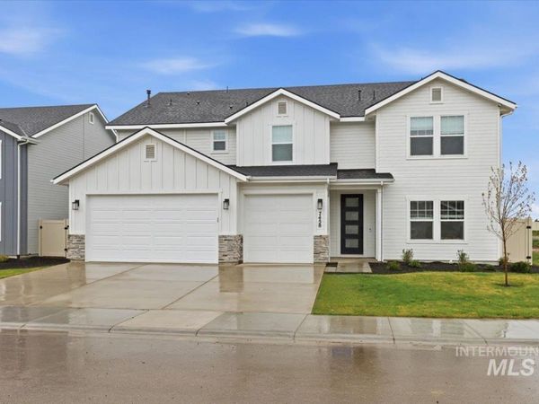 7458 E Edison St, Nampa, ID 83687