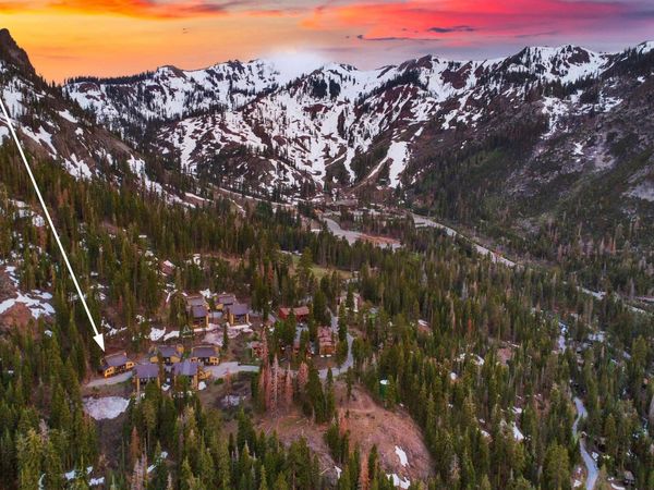 2090 Chalet Road, Alpine Meadows, CA 96146