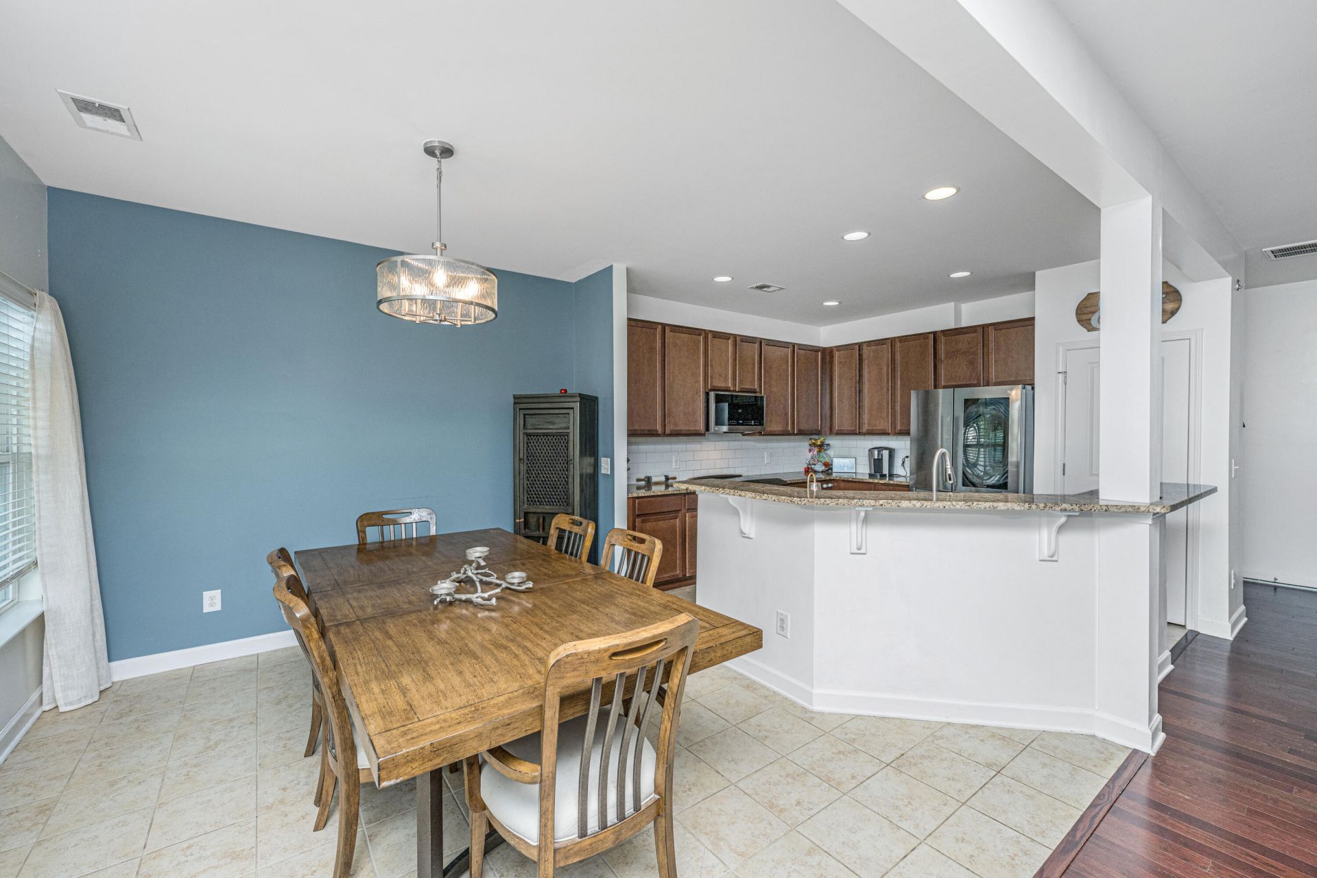 127 Longford Drive Photo 9