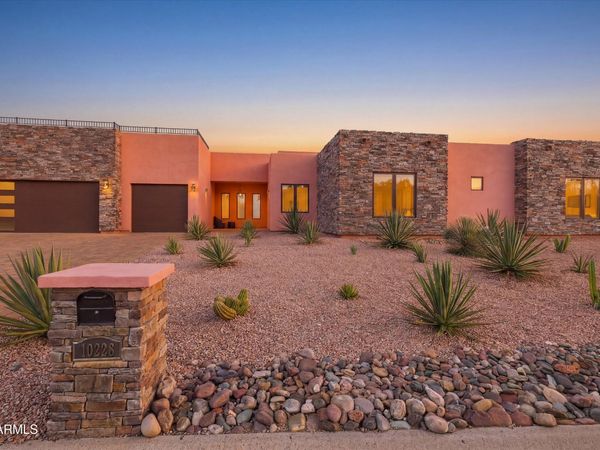 10228 N NICKLAUS Drive, Fountain Hills, AZ 85268