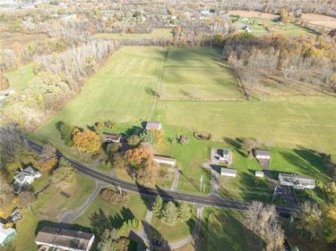 3952 Dewey , Manchester, NY 14548