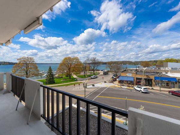 101 Broad St, Unit 302, Lake Geneva, WI 53147