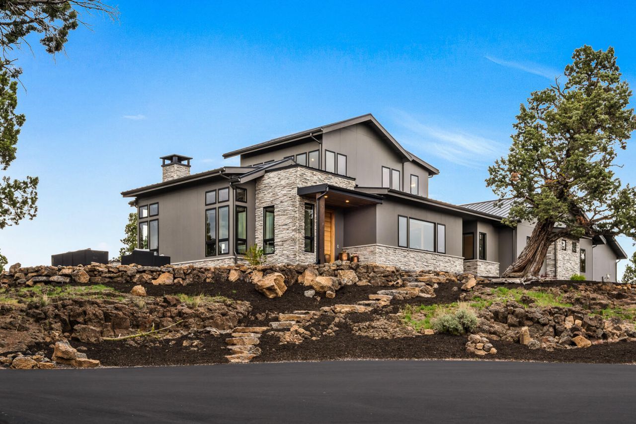 20605 Lowe Lane, Bend, OR 97703 Main Photo