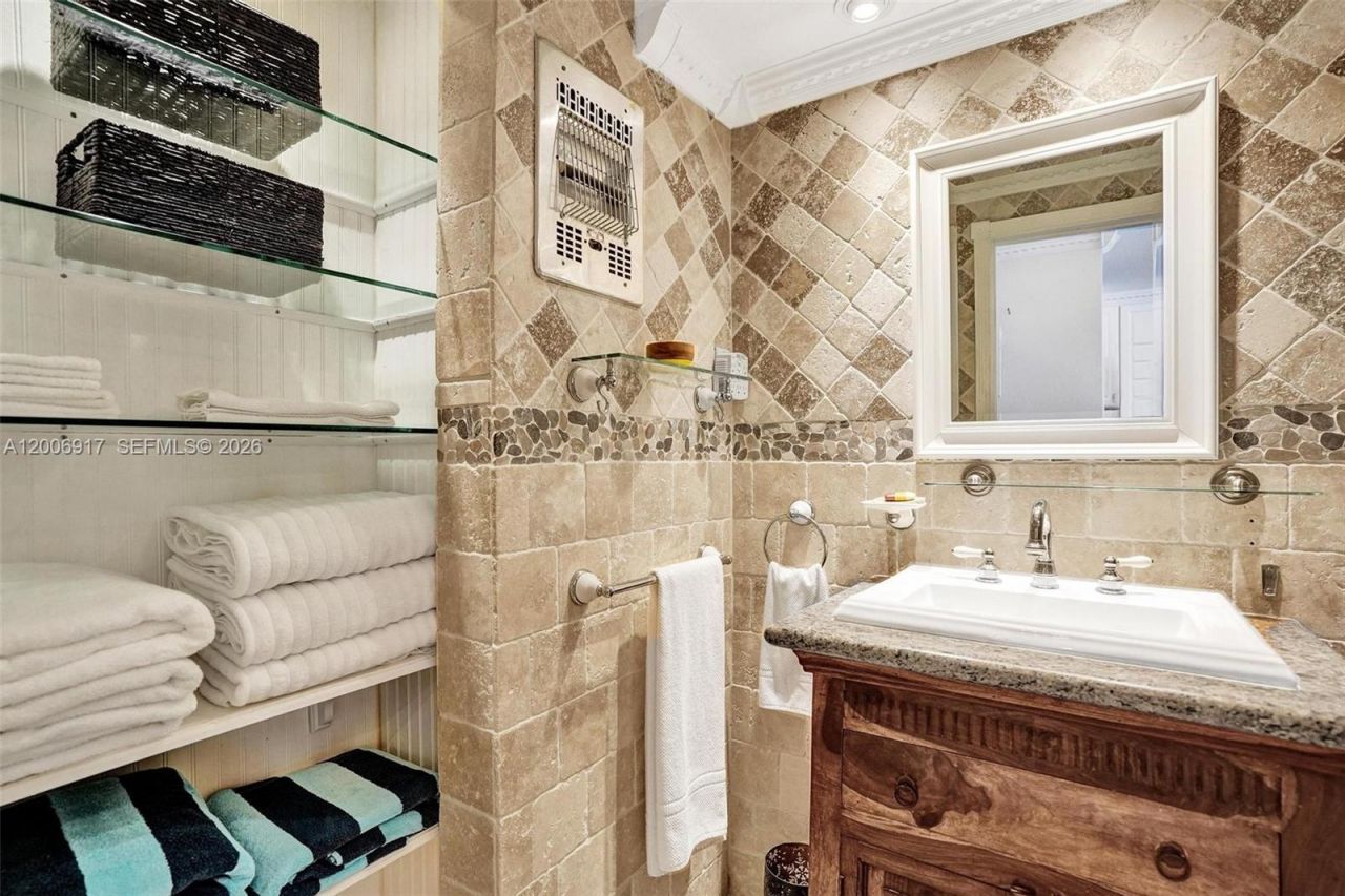 1105 S Riverside Dr , Unit 107, Pompano Beach, FL 33062 Photo