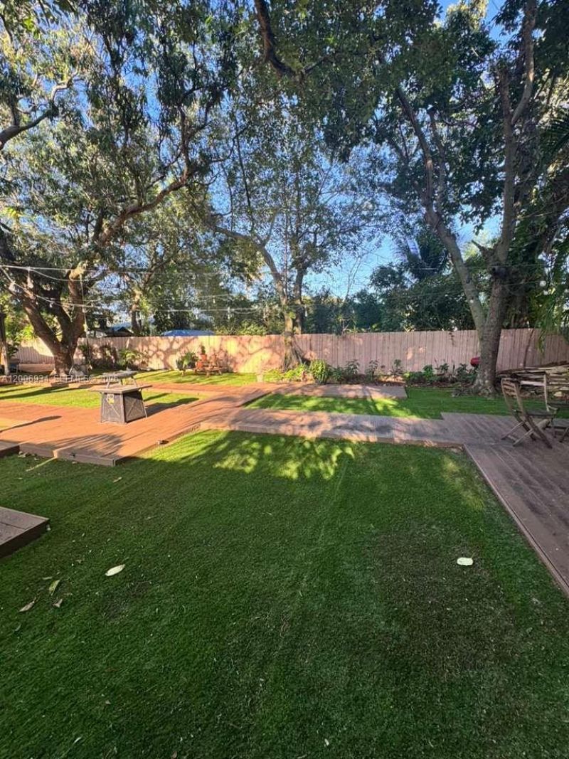 18 NW 57th St , Miami, FL 33127 Photo