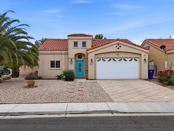 901 Marmara Avenue, Bakersfield, CA 93307