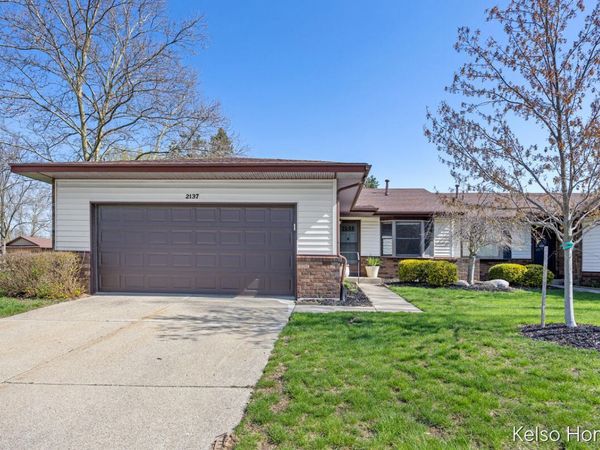 2137 Ter Van Drive NE, Grand Rapids, MI 49505